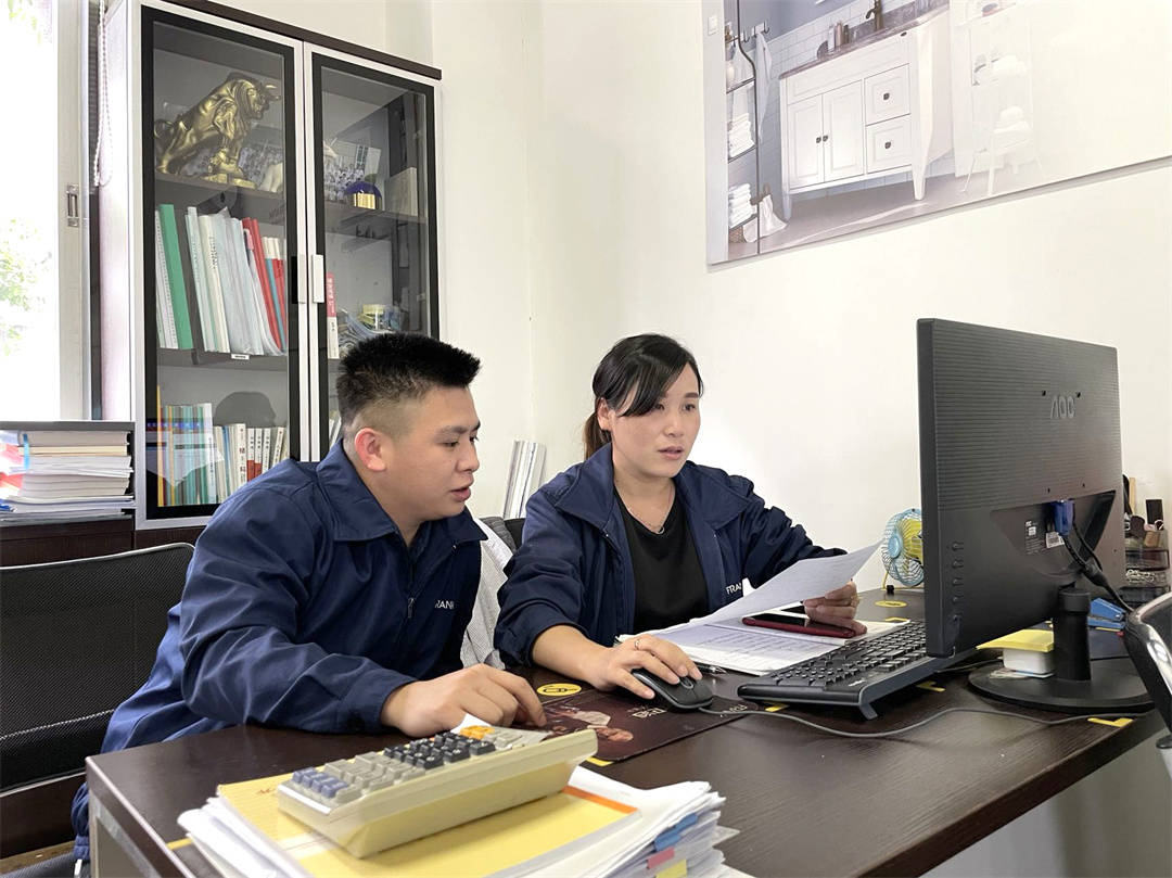 富兰克浴室柜以用心致匠心砥砺奋进新征程尊龙凯时ag旗舰厅登陆浴室柜十大品牌(图5)